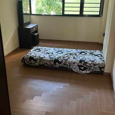 Looking for a tenant for 1 Common room