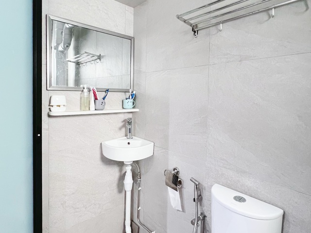 Fully Furnished Common Room for Rent!