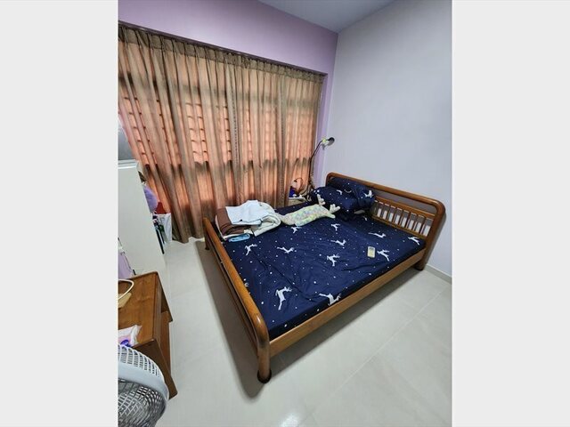 Common Room at Lakeside (Females only)