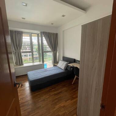 The Calrose, near Lentor MRT, Common Room with balcony, for rent