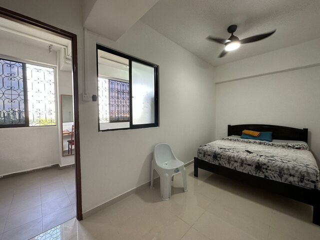 Property For Rent Jurong West, Singapore - 2 Bedder 1 Bath @ Lakeside 