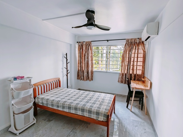 Furnished bright & breezy rooms