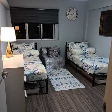 Looking for 1 female tenant to share