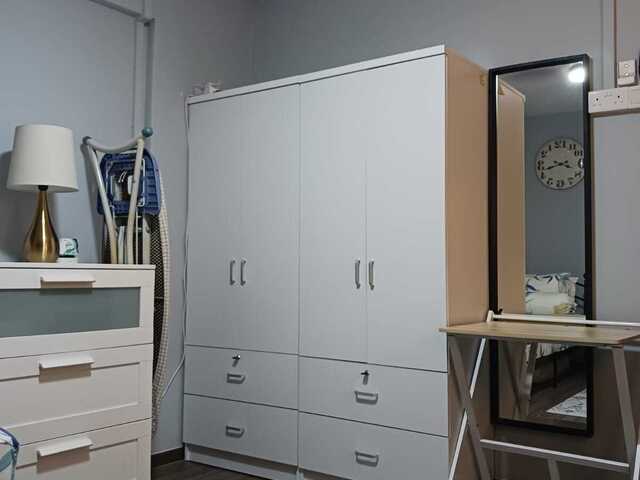 Looking for 1 female tenant to share