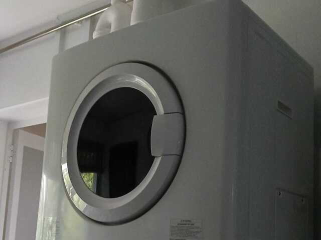 Looking for 1 female tenant to share