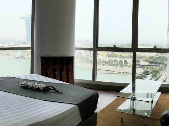 CBD FURNISHED BIG MASTER ROOM , RAFFLES PLACE MRT / CENTRAL BOULEVARD