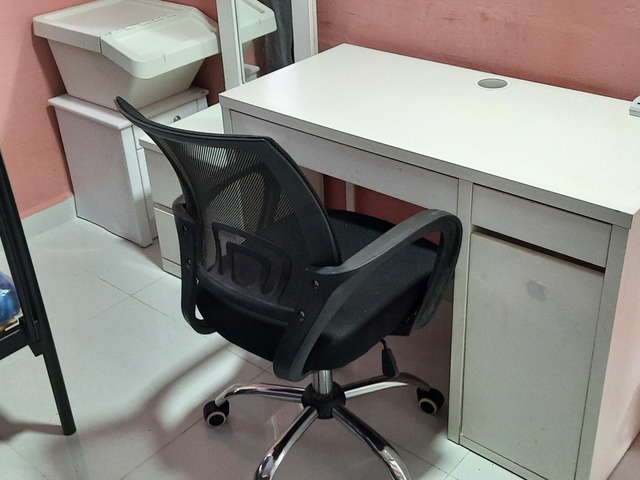 Single Room - Newly renovated and furnished room