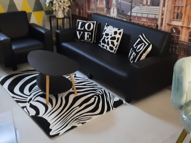 Single Room - Newly renovated and furnished room