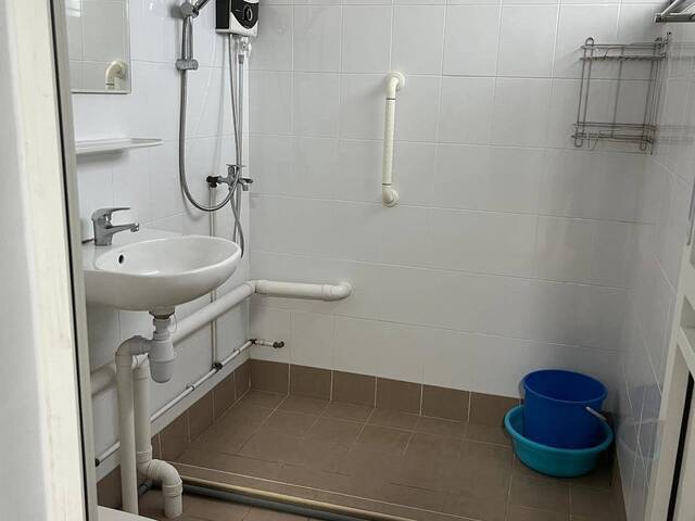 BUKIT BATOK MRT (NS2) MASTERBEDROOM