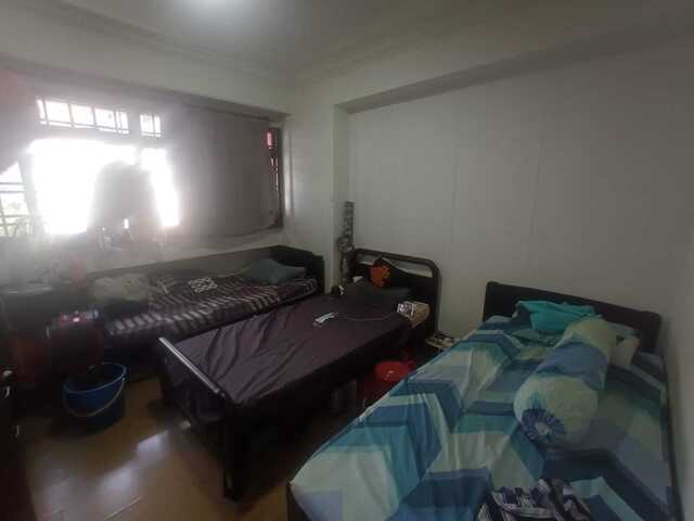blk 284 jurong east toh guan road share room