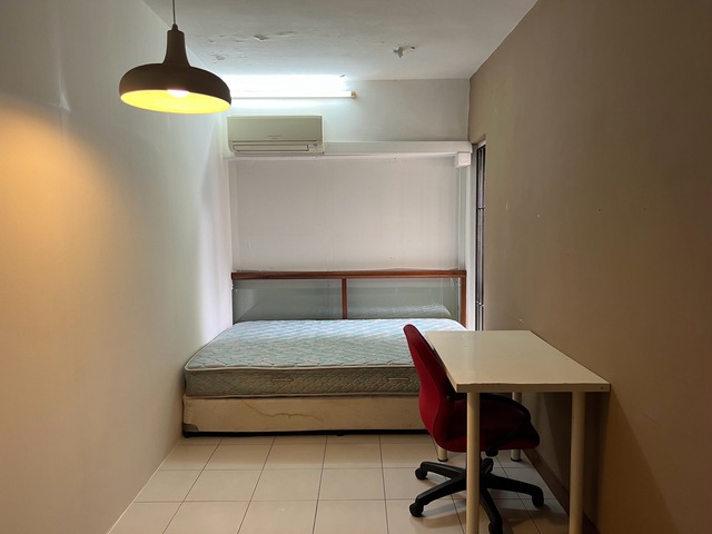 Common room near Braddell MRT, Caldecott MRT