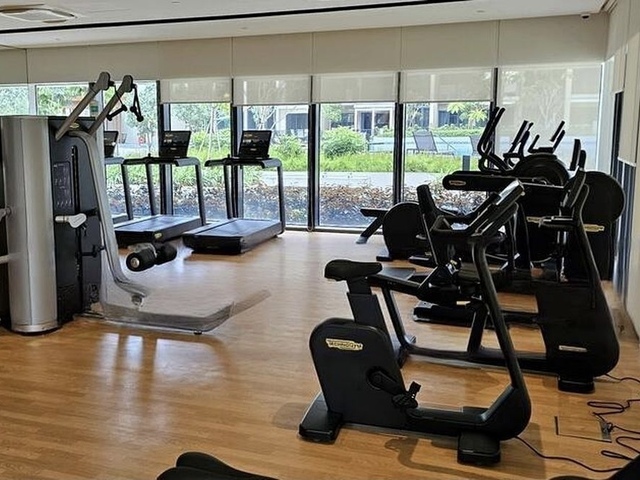 Brand new condo 1br+1 for rent. Sengkang Grand Residences. Buangkok MRT