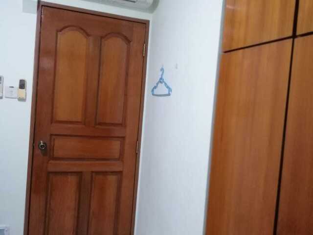 1 furnished bedroom with free WiFi (near MRT station)