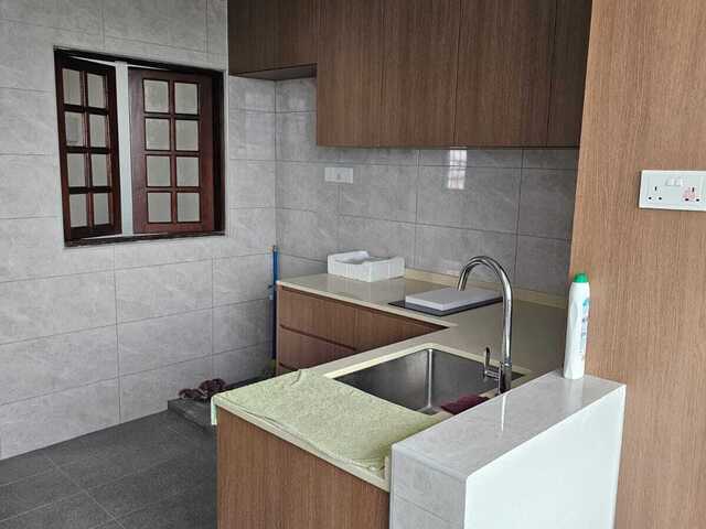 2 Newly Furnished Queen Common Room for Rent @ Paya Lebar MRT .