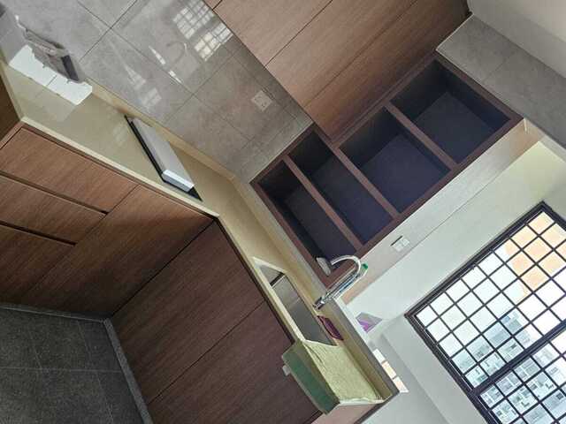 Newly Furnish Master Room @ City Plaza .