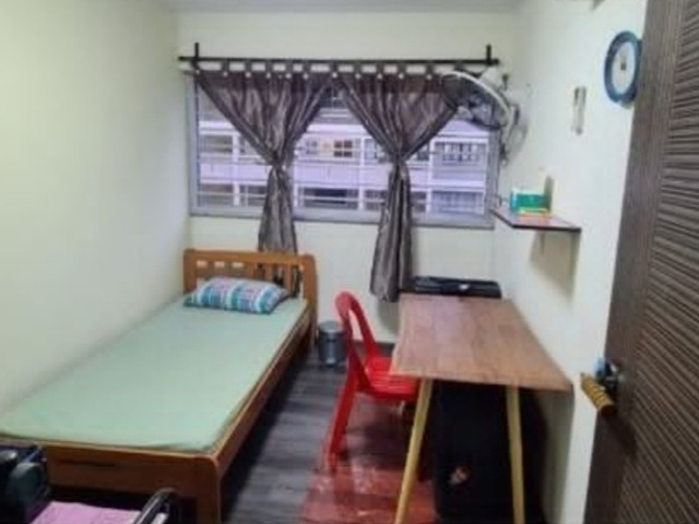 146 Bedok Reservoir Female Common Room rental