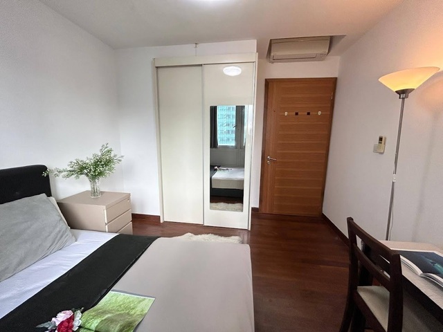 Heart of Central Business District Condo Squarish Queen Room for Rent-- Central Boulevard Tower