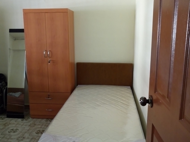 Male room sharing Jurong East Central (Gateaway) Near MRT Sta