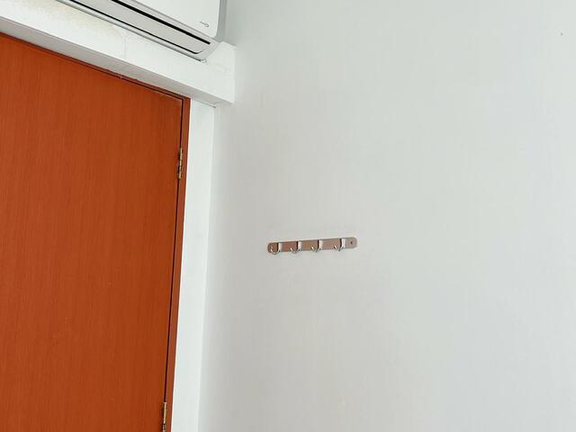 Common Room - Female Environment only. Looking for 1 Single female Prof ($820)