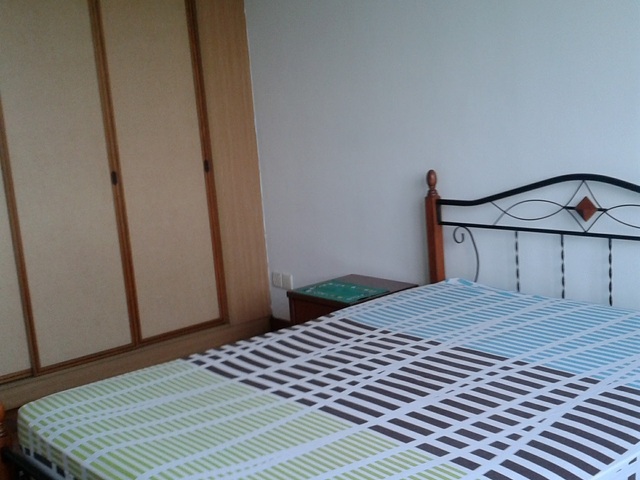 Castle Green Condo. 3 Big Bedroom + Maid's Room + 3 Toilets. Near to 2 MRT: Red Line + Brown Line