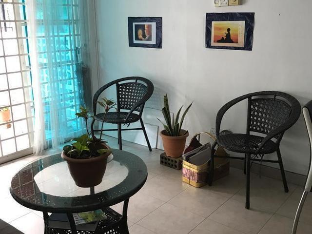 Big and quiet room for rent near to Reservoir in a exclusive and beautiful private estate -NO FEE