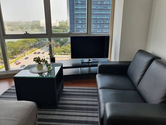 Just Inside CBD - En Suite Big Master Room @ Raffles Quay / Marina Bay MRT...