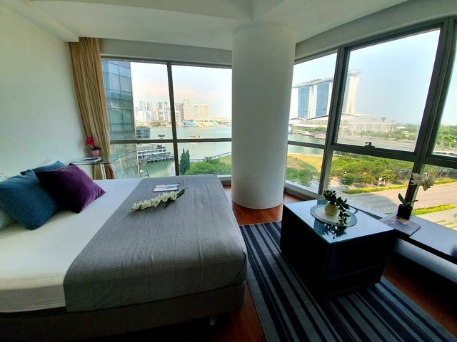 Just Inside CBD - En Suite Big Master Room @ Raffles Quay / Marina Bay MRT