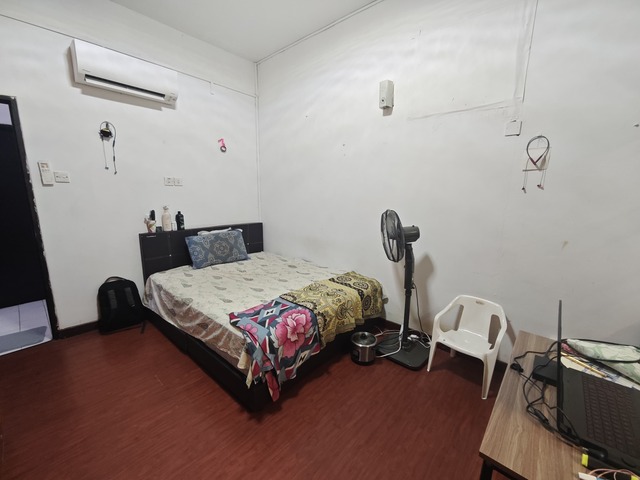 Spacious Double bedder with built in wardrobe