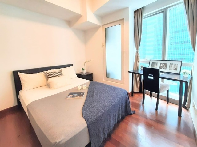 MBFC & Marina bay Sand En-suite Master Room.