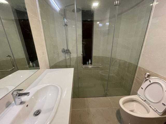 Master Bedroom for Rent - No Landlord - Central Location