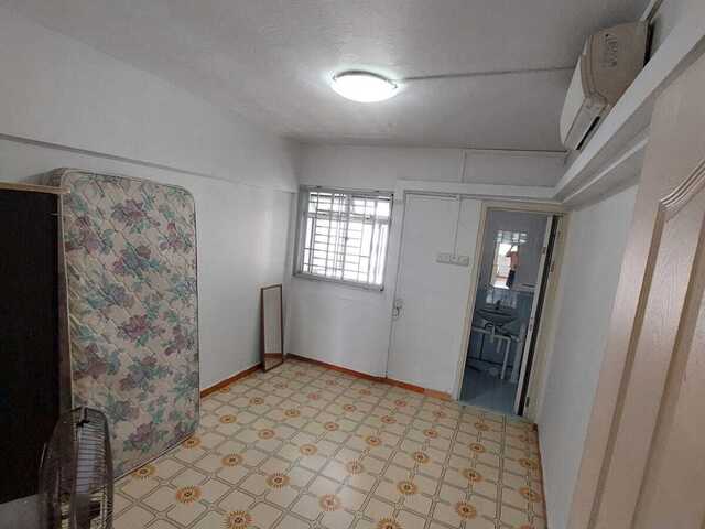 Master room with attached bathroom available for rental (1st November onwards)