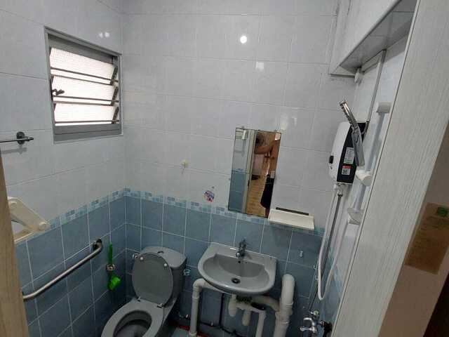 Master room with attached bathroom available for rental (1st November onwards)