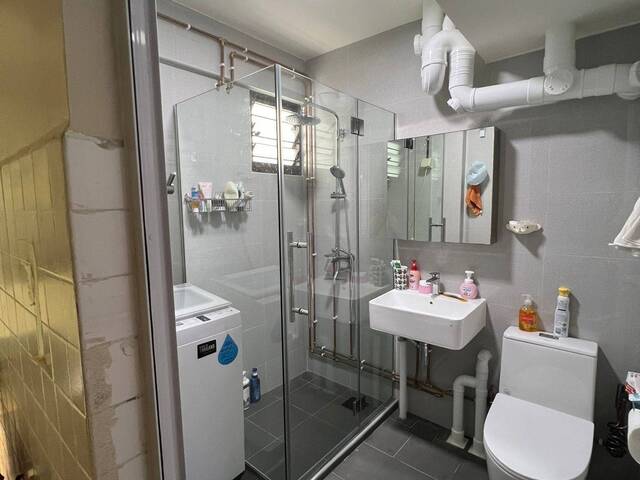 Big Spacious Bright Double Room Available