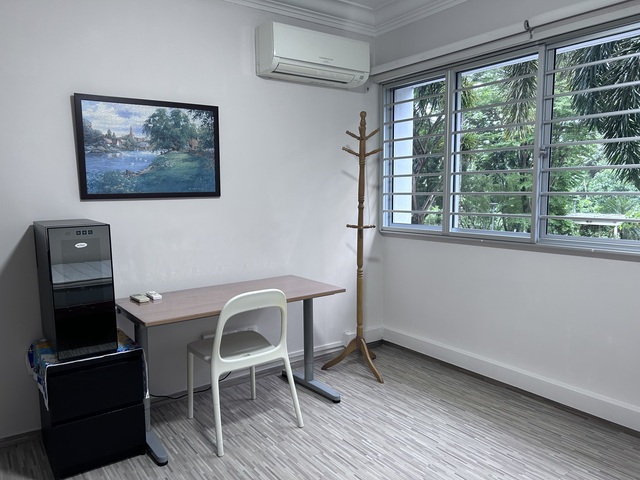 Furnished  room for single man.