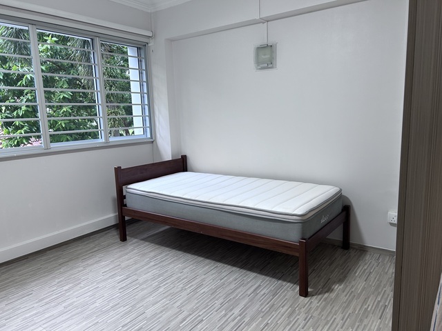 Furnished  room for single man.