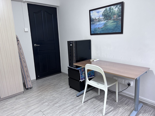 Furnished  room for single man.