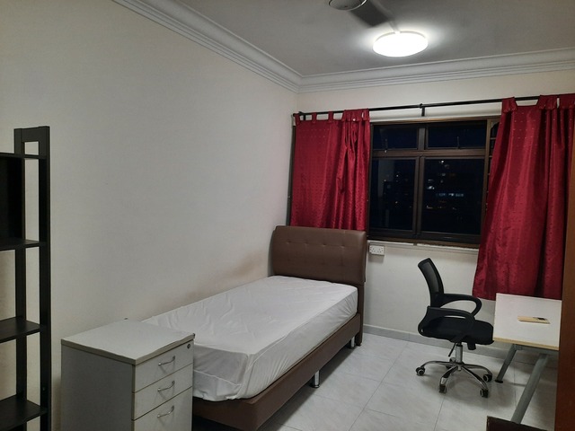 Common room 5 min walk to Sengkang mrt