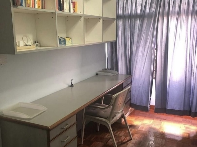 Master Room in Kovan