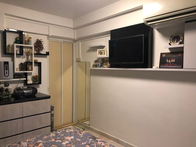 Whole unit fully furnished in the west