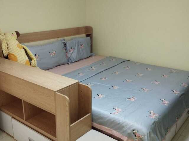 Red Line - Master Room, 5 mins to MRT, for female(s) or couple