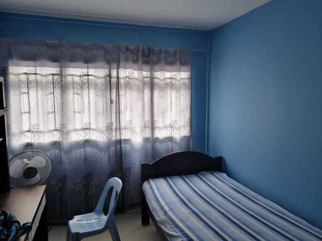 Common room at 915 Jurong West street 91 for rent! Aircon wifi!