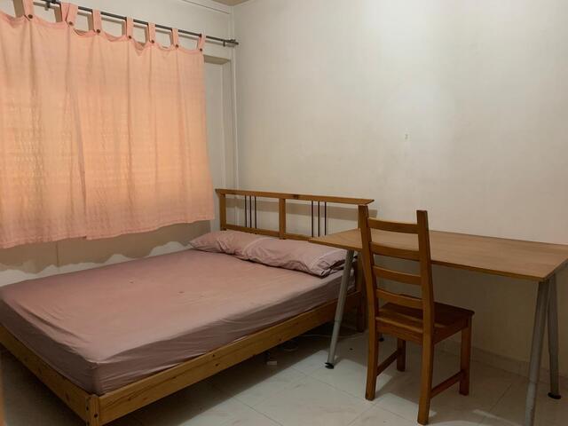 Room for rent Tiong Bahru, Singapore - Rent room at 125 Kim Tian Rd