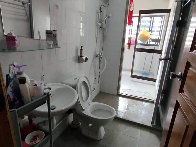 Two Female share in one room - Each $630 - immediately