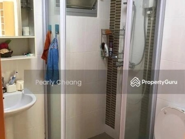 Master Bedroom for rent