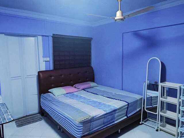 Hougang near Kovan - Spacious HDB Master Bedroom for Rent