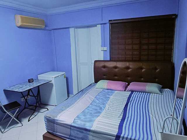 Hougang near Kovan - Spacious HDB Master Bedroom for Rent