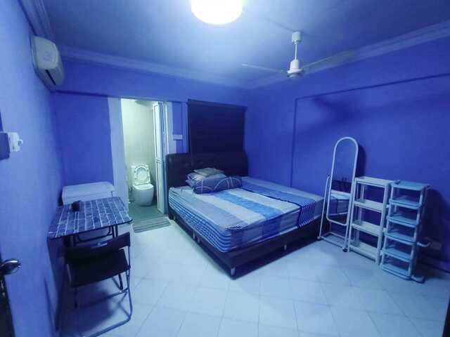 Hougang near Kovan - Spacious HDB Master Bedroom for Rent