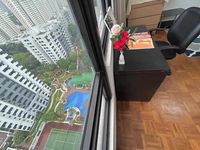 Tiong Bahru MRT - Big Master Room for Rent