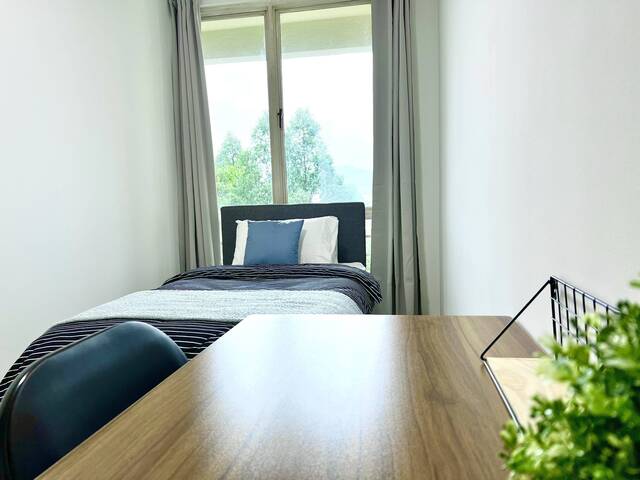 co living near SIM and blue line MRT to Newton , Bugis area