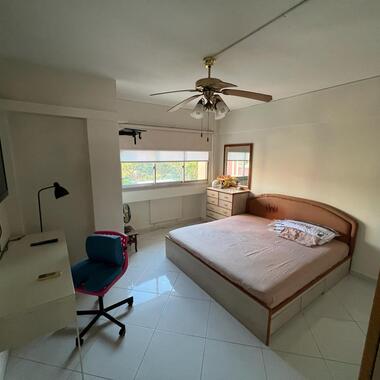 Executive apartment @ Tampines Street 32